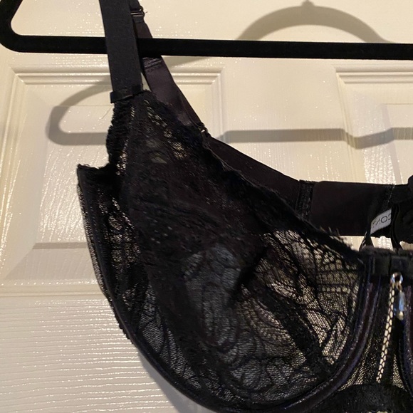 Conturelle Lace Bra - Picture 3 of 7